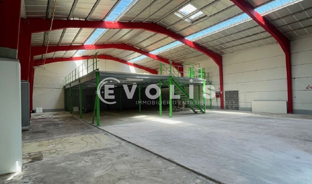   Locaux d'activité - A LOUER - 446 m² non divisibles 