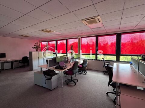   Bureaux - A LOUER - 969 m² divisibles à partir de 119 m² 