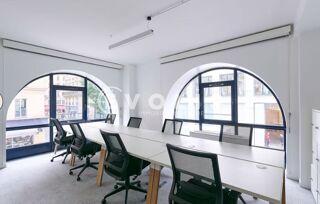   Bureaux - A LOUER - 278 m² non divisibles Paris 8