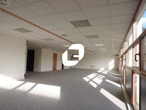 BUREAUX A LOUER EN PLEIN COEUR DE MALAKOFF - 136 m&sup2; non divisibles 2486 92240 Malakoff