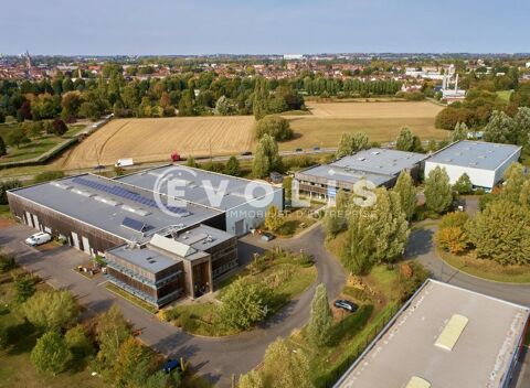   Locaux d'activité - A LOUER - 1 112 m² divisibles à partir de 96 m² 