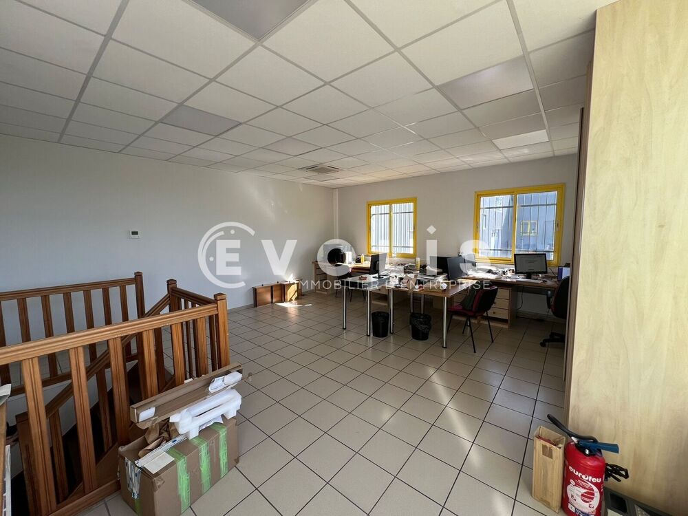   Locaux d'activité - A LOUER - 194 m² non divisibles La verpilliere