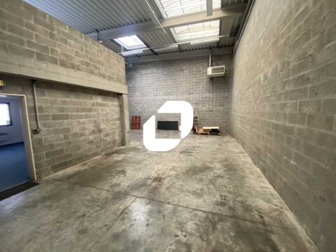 Locaux d'Activit&eacute;s - A LOUER - 760 m&sup2; non divisibles 6270 77550 Moissy cramayel