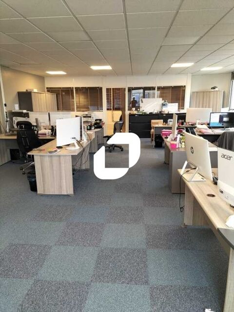 Bureaux - A LOUER - 164 m&sup2; non divisibles 1440 92000 Nanterre