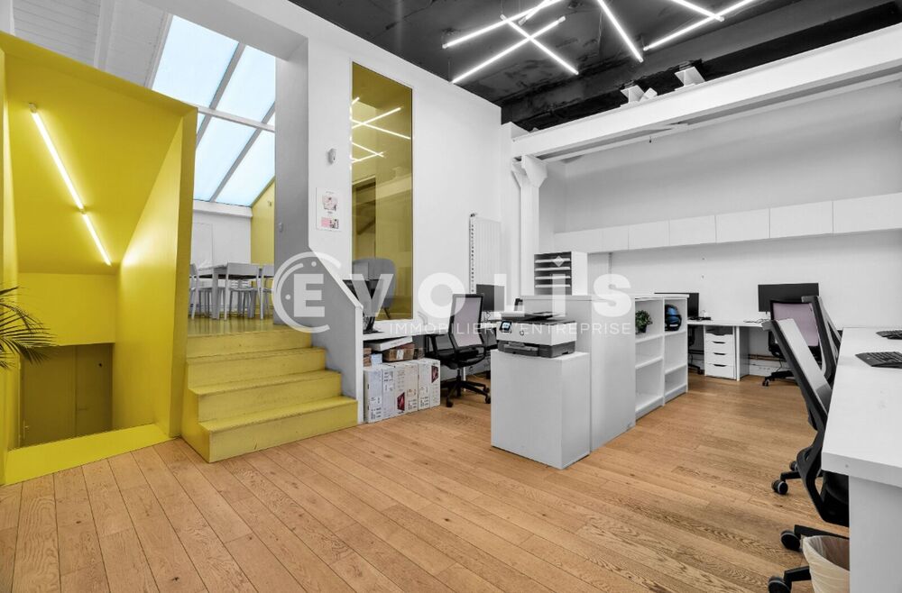   Bureaux - A LOUER - 150 m² non divisibles Paris 11