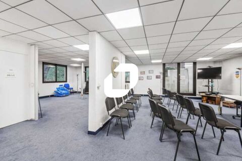 Bureaux - A LOUER - 260 m&sup2; non divisibles 6944 75013 Paris