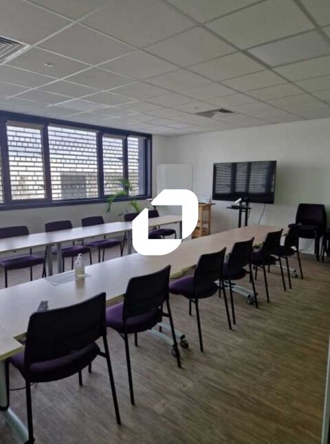 Bureaux - A LOUER - 394 m&sup2; non divisibles 5582 62000 Arras