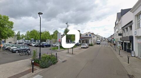 LOCAL COMMERCIAL - FORTE VISIBILTE BOURG - 99 m&sup2; non divisibles 1900 44230 Saint sebastien sur loire