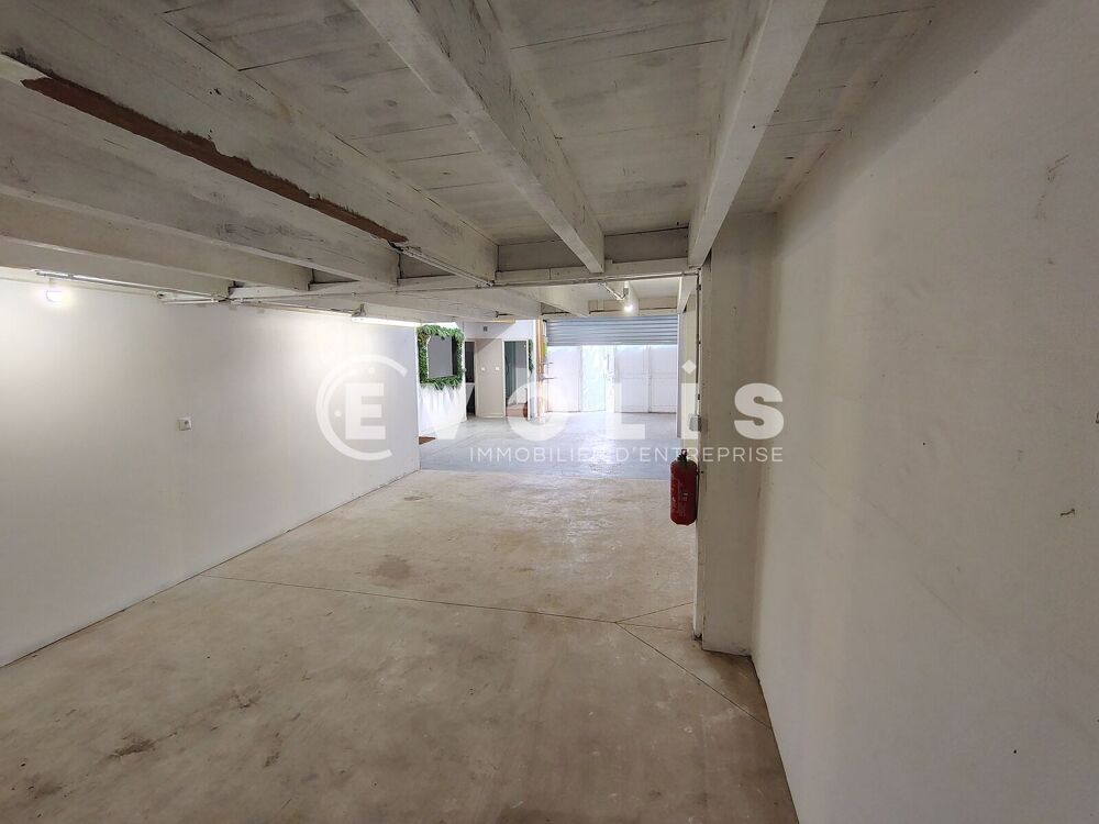   Locaux d'activité - A LOUER - 160 m² non divisibles Saint maur des fosses