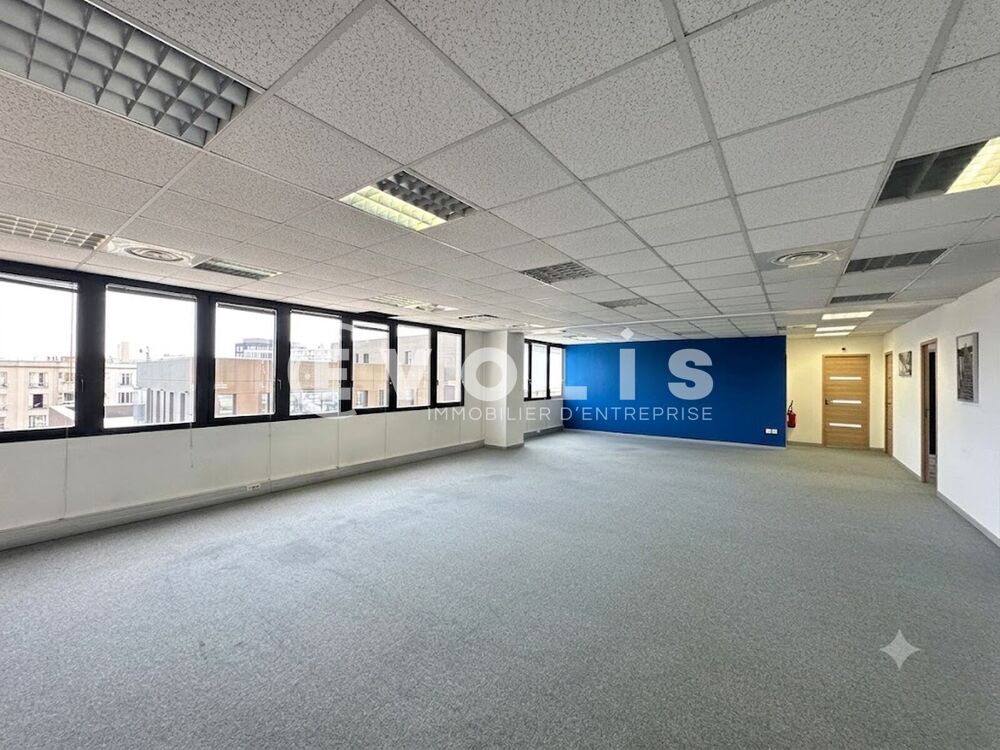   BUREAUX CLIMATISES A VENDRE - 326,6 m² non divisibles 