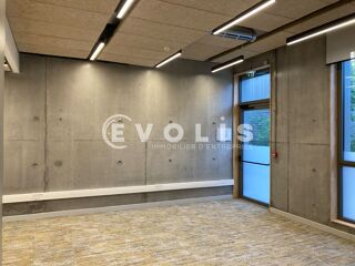   BUREAUX ERP - RARE SUR LE SECTEUR - 1 326 m² non divisibles Villeneuve d'ascq