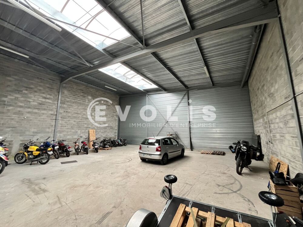   LOCAL FONCTIONNEL - 342 m² non divisibles Yvrac