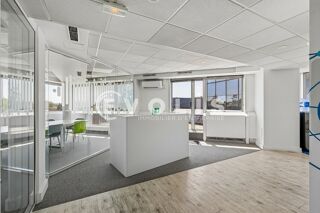   Bureaux - A LOUER - 1 585 m² divisibles à partir de 242 m² Suresnes