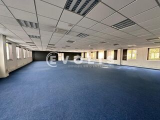   Locaux d'activité - A LOUER - 1 431 m² divisibles à partir de 240 m² Nanterre