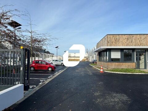 Entrep&ocirc;ts - A LOUER - 327 m&sup2; non divisibles 2400 44470 Carquefou