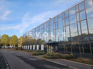   Bureaux - A LOUER - 2 882 m² non divisibles Villebon sur yvette
