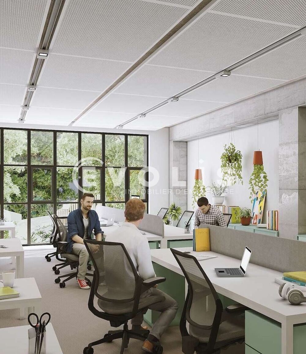   Bureaux - A LOUER - 850 m² non divisibles Paris 15