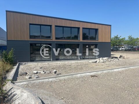  Locaux d'activité - A VENDRE - 1 101 m² dvisibles dès 600 m² 