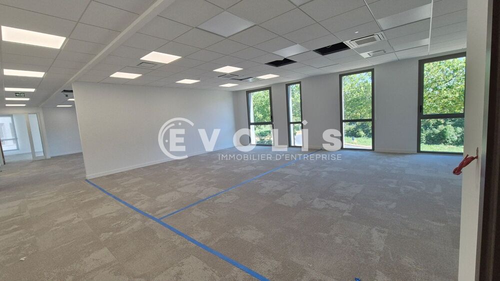   Bureaux - A VENDRE - 131 m² divisibles à partir de 24 m² 