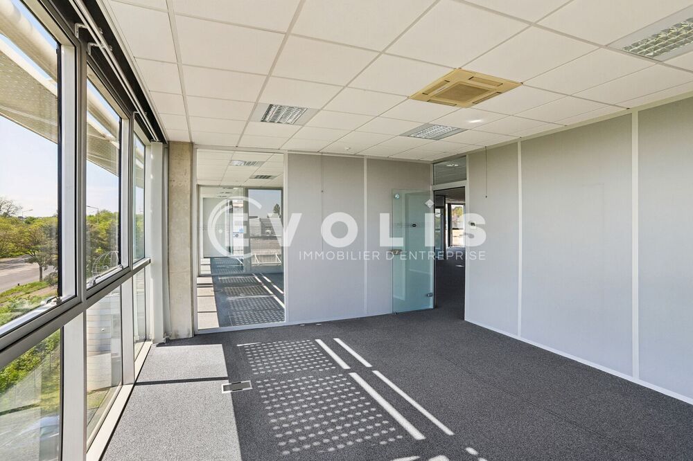   LE PARC DU CHENE - 540 m² divisibles à partir de 115 m² Bron