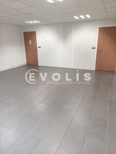 Bureaux - A LOUER - 36 m&sup2; non divisibles 440 77185 Lognes
