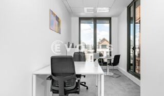   Bureaux - A LOUER - 84 m² divisibles à partir de 32 m² Montevrain