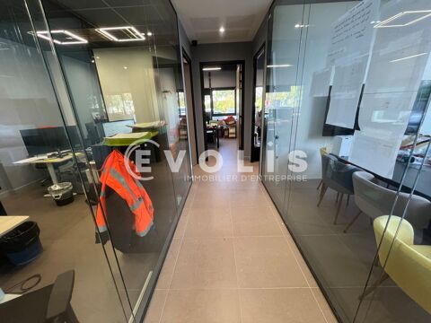  Bureaux - A VENDRE - 180 m² divisibles à partir de 80 m² 