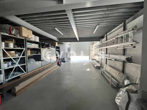LOCAUX AVEC EXTERIEUR PRIVATIF - 547 m&sup2; divisibles &agrave; partir de 247 m&sup2; 4147 33610 Cestas