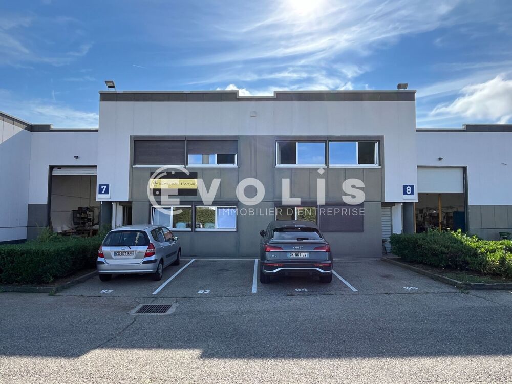   Parc des Oliveriannes - 1 402 m² divisibles à partir de 363 m² Decines charpieu