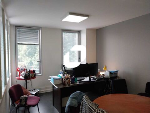 Bureaux - A LOUER - 111 m&sup2; non divisibles 2081 44200 Nantes