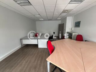   Bureaux - A LOUER - 40 m² non divisibles Serris