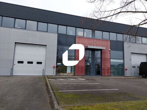 LOCAUX RECENTS AVEC BELLE HAUTEUR - 534 m&sup2; non divisibles 5340 78990 Elancourt