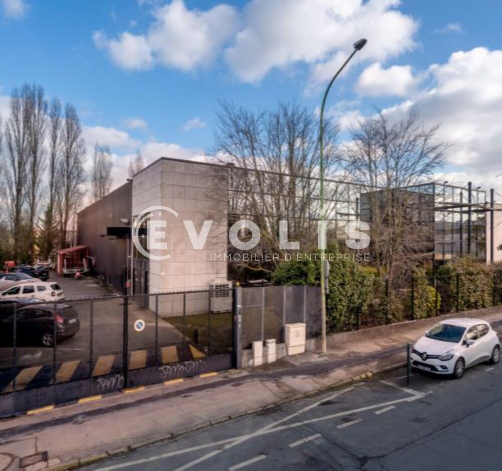   Entrepôts - A LOUER - 2 596 m² non divisibles Palaiseau
