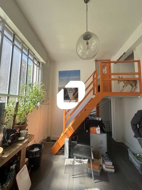 Bureaux - A LOUER - 120 m&sup2; non divisibles 2600 75020 Paris