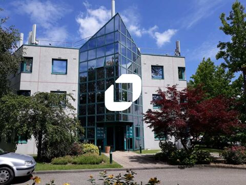 Surface id&eacute;alement situ&eacute;e proche des axes routiers - 190 m&sup2; divisibles &agrave; partir de 40 m&sup2; 2233 69260 Charbonnieres les bains