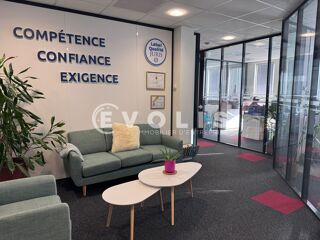   Bureaux - A LOUER - 220 m² non divisibles Lyon 7