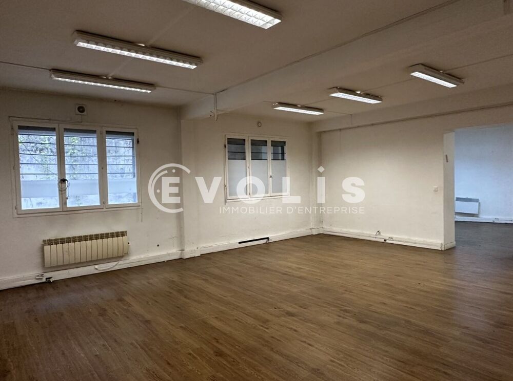   Bureaux - A LOUER - 76 m² non divisibles 