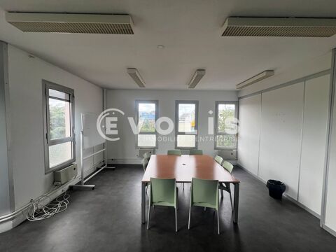   Bureaux - A VENDRE - 695 m² divisibles à partir de 347 m² 
