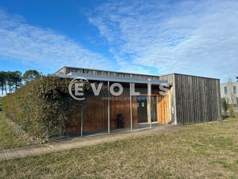 Bureaux - A VENDRE - 394 m&sup2; non divisibles 950000 33650 Martillac