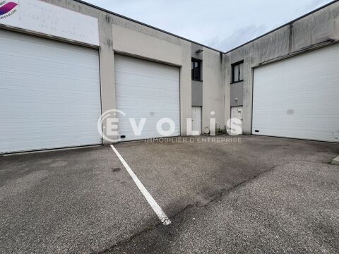 Lots d'activit&eacute; - 414 m&sup2; divisibles &agrave; partir de 194 m&sup2; 2593 69720 Saint laurent de mure