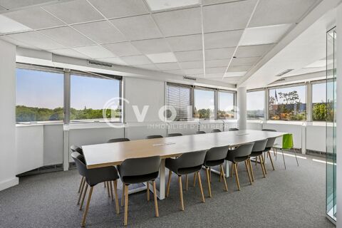   Bureaux - A LOUER - 1 099 m² divisibles à partir de 67 m² 