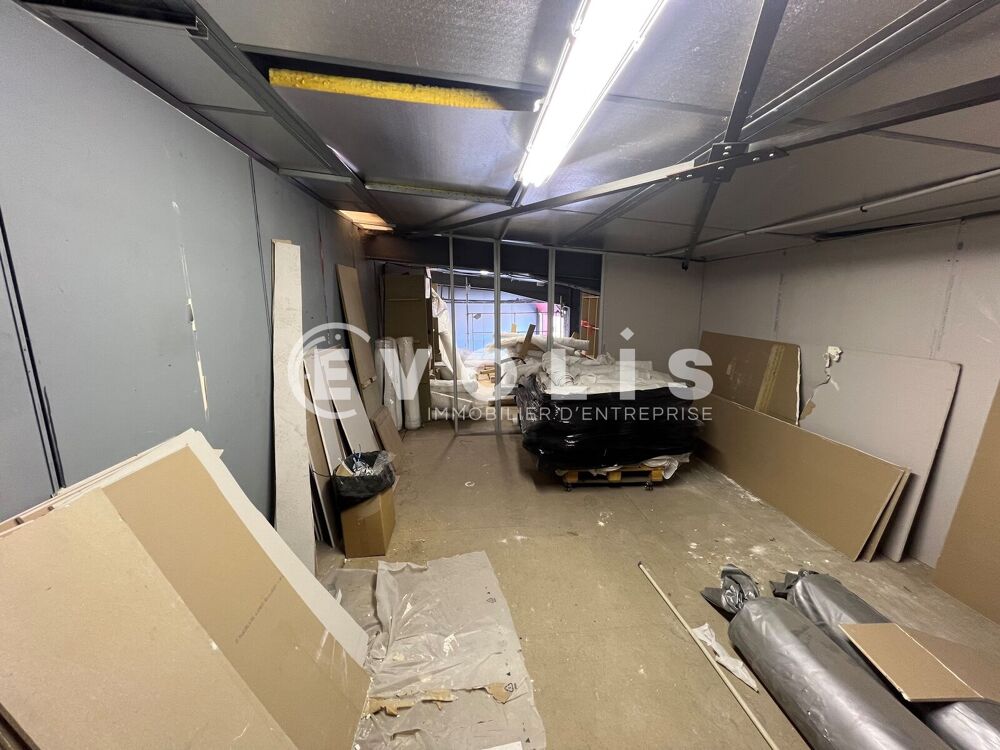   Locaux d'activité - A VENDRE - 620 m² non divisibles Varennes jarcy