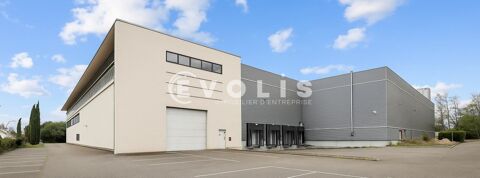   Entrepôts - A LOUER - 7 096 m² non divisibles 