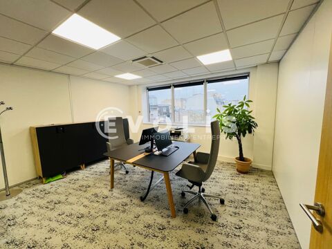   Bureaux - A LOUER - 4 297 m² divisibles à partir de 172 m² 