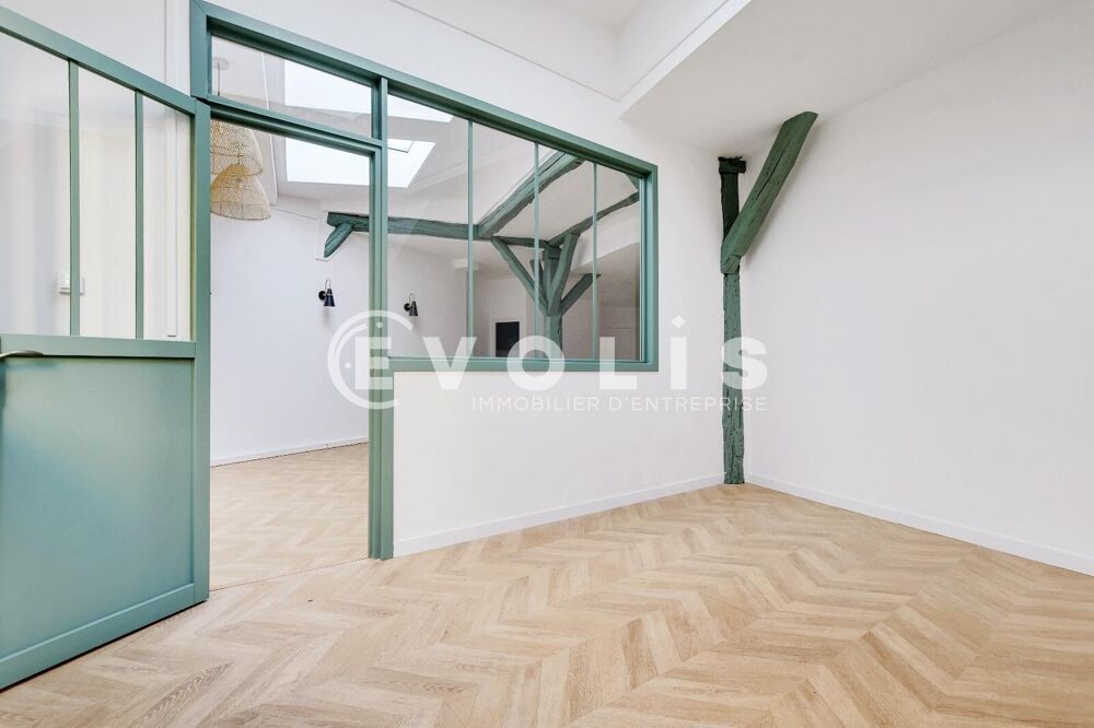   Bureaux - A VENDRE - 72 m² non divisibles Paris 17