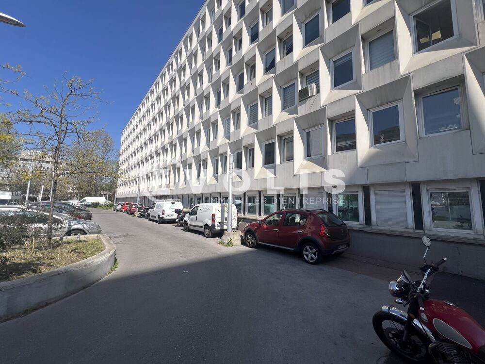   PROCHE METRO 8 - BUREAUX A LOUER - 97 m² non divisibles 