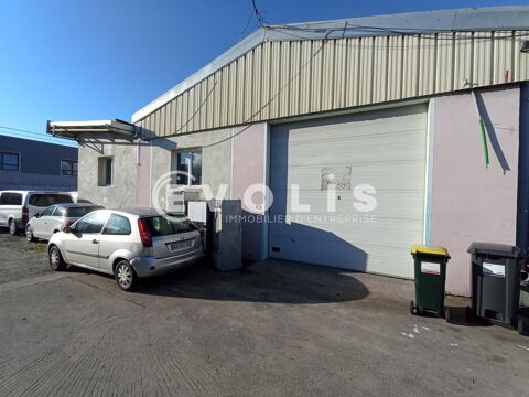   A louer à VENISSIEUX - 931 m² divisibles à partir de 125 m² 