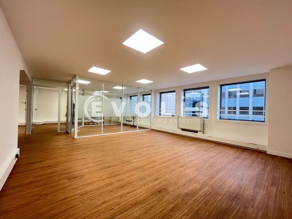   Bureaux - A LOUER - 87 m² non divisibles 