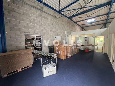   LOCAL A LOUER - 170 m² non divisibles 
