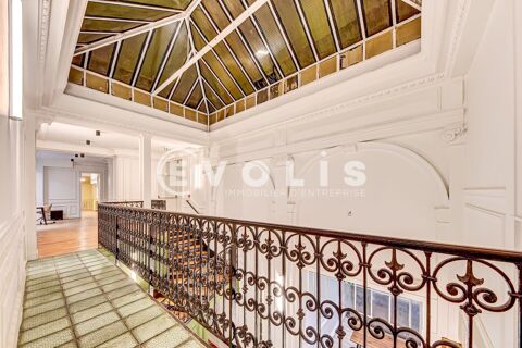   Bureaux - A LOUER - 450 m² non divisibles 